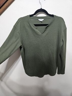 Time and Tru Olive Green Waffle Knit Top